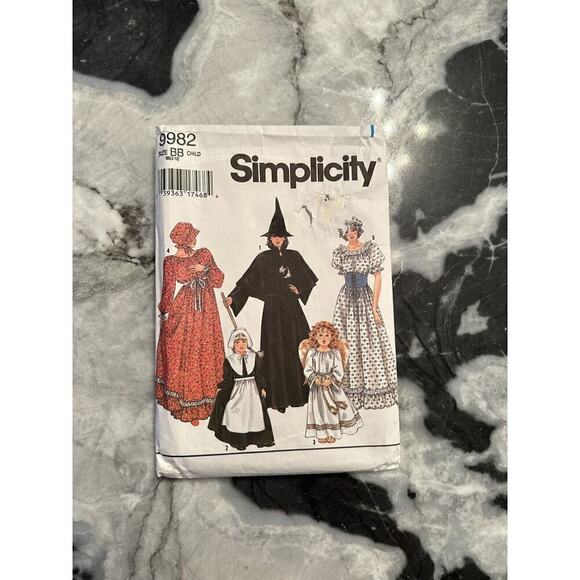 Simplicity Vintage Cut Halloween Costume Patterns Size BB Child Ages 2-12 9982 - Picture 1 of 9